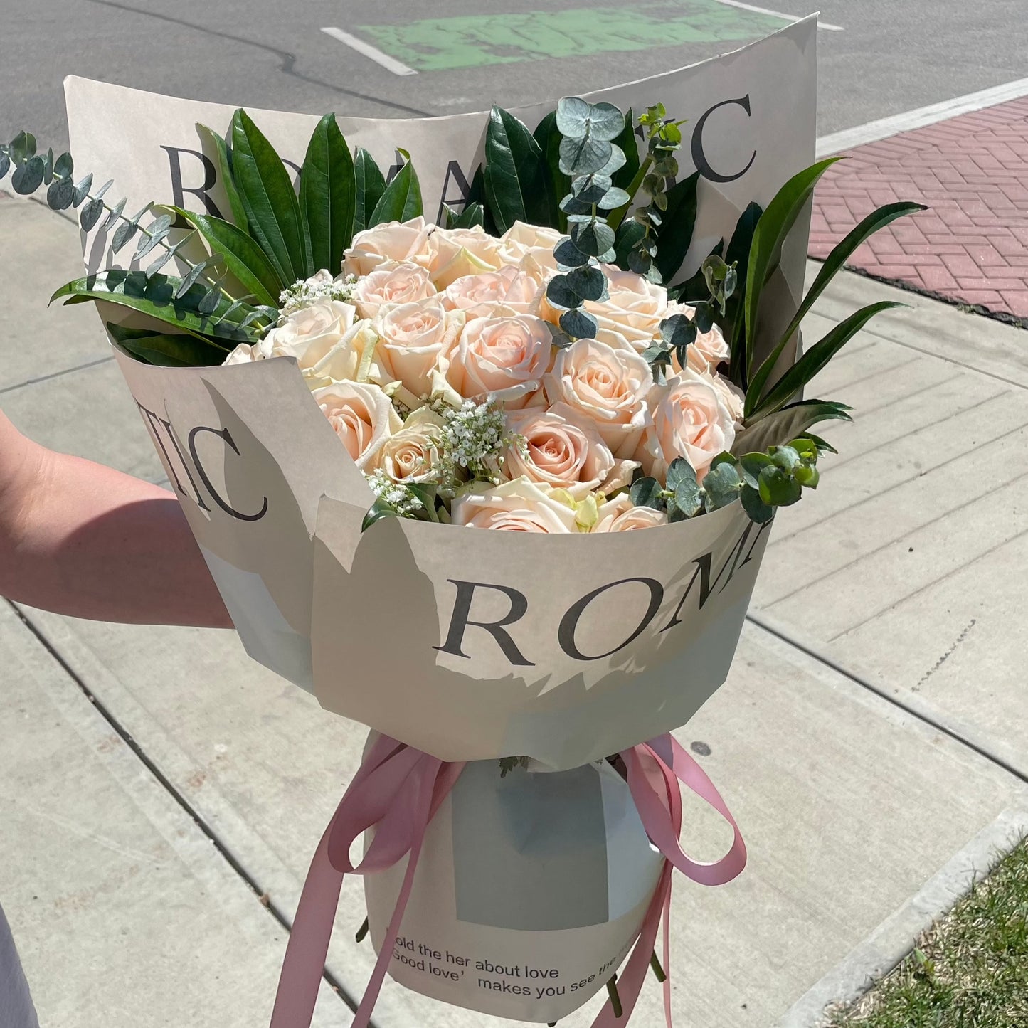 Roses Moment