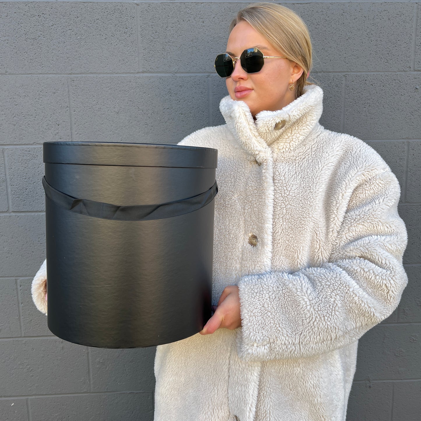 Round Tall Box (Cylinder) - Black