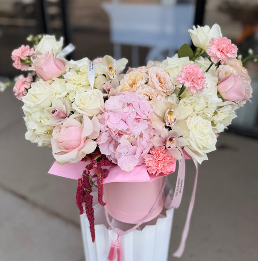 Blush Bloom Box