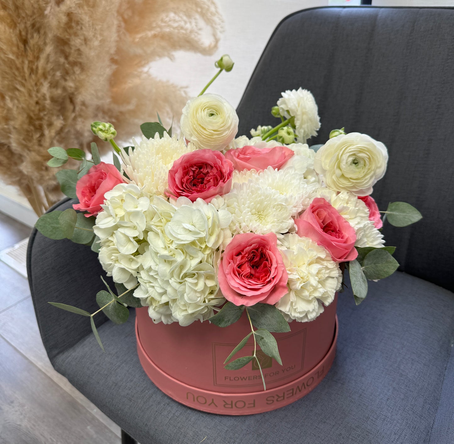 Roses & Hydrangea Flower Box