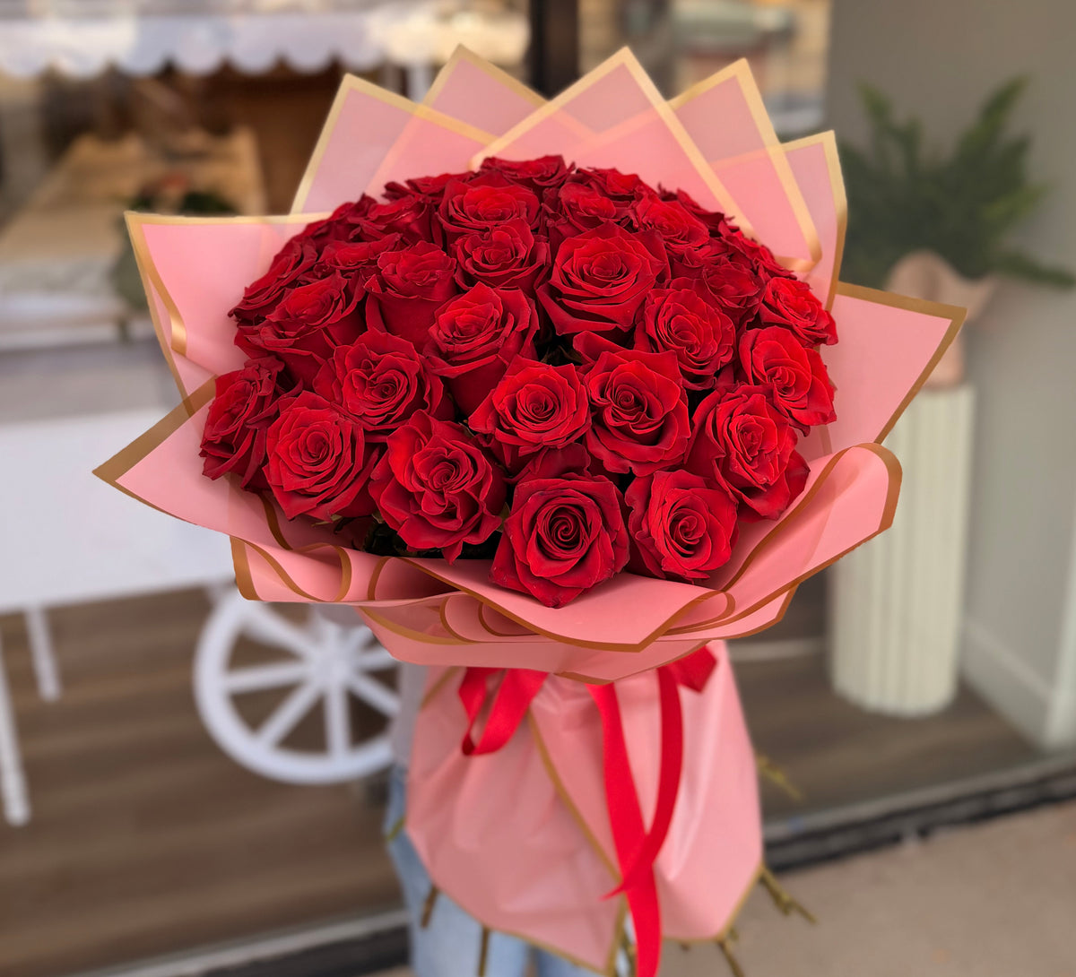 Red Roses - Classic and Elegant 30 stems